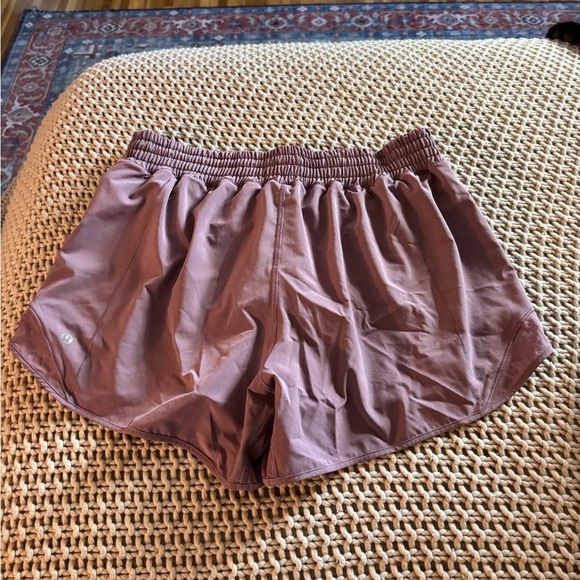 Lululemon Hotty Hot 4” High-rise Lined Short in Lavender Lux - Picture 5 of 7